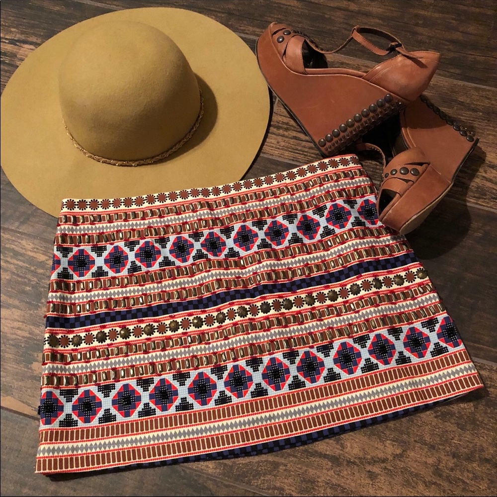 ☀️2 for $20 NWT Aztec Inspired Beaded Mini